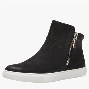 Kenneth Cole Women's Kiera Sneaker black leather size 9